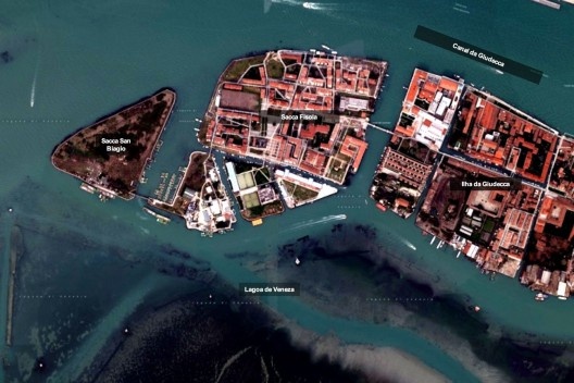 Planta de Veneza, de Gaetano e Bernardo Combatti 1847 à 55, onde se nota o Canal degli Ostregheri e ao lado o espaço onde surgiram as novas ilhas