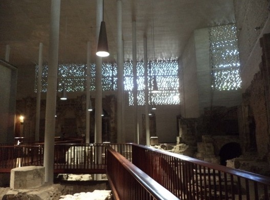 Museu Kolumba, Colônia, de 2008. Arquiteto Peter Zumthor