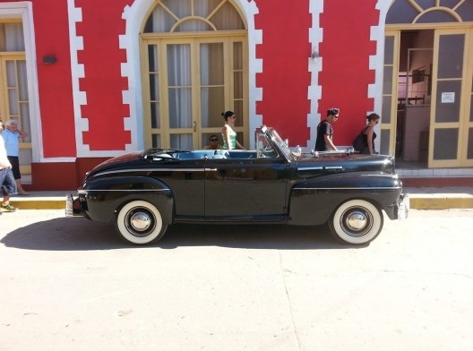 Carro em Trinidad, janeiro 2015
