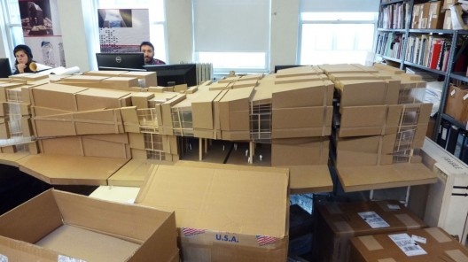 Maquete de estudos do projeto, feita no escritório de Peter Eisenman