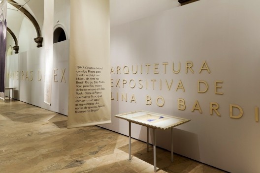 Exposição “Maneiras de expor”, curadoria de Giancarlo Latorraca, Museu da Casa Brasileira