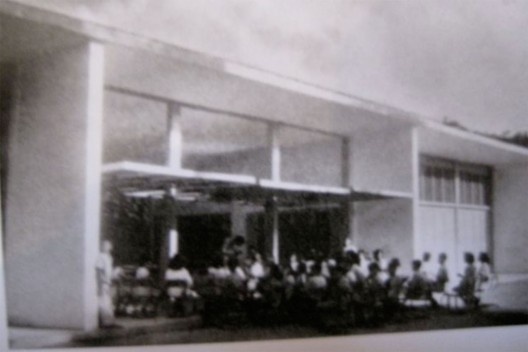 Escola piloto em Rio Piedras, Porto Rico. Arquiteto Richard Neutra, 1940/1950