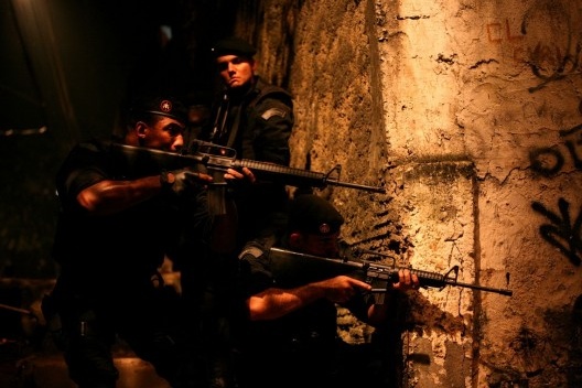 Cena do filme \"Tropa de Elite\", 2007