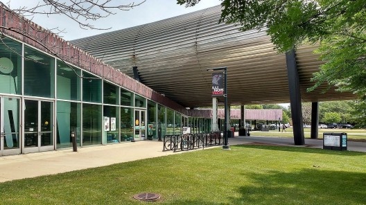 Rem Koolhaas, McCormick Tribune Campus Center (2003). Illinois Institute of Technology