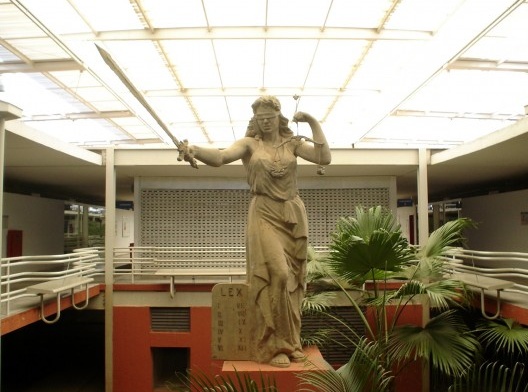 Fórum de Cuiabá, 2005, arquiteto Marcelo Suzuki