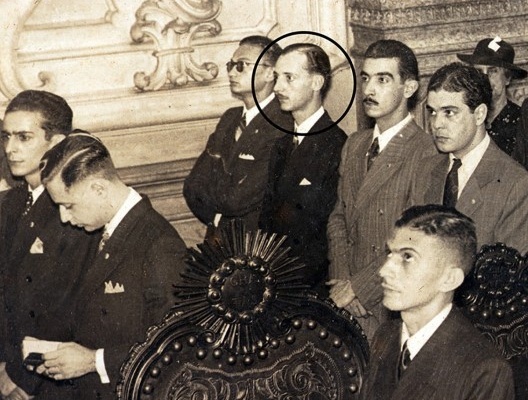Darcy Aleixo Derenusson em sua colação de grau na Escola Nacional de Engenharia da Universidade do Brasil, Rio de Janeiro, 1939