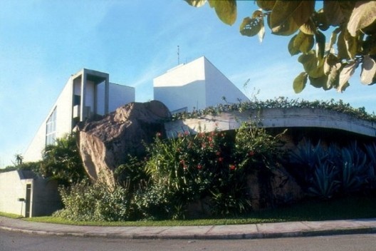 Residência João Dalmácio, Vitória. Arquiteto Paulo Casé, 1976