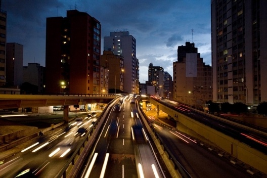 Elevado Costa e Silva, o \"Minhocão\", São Paulo