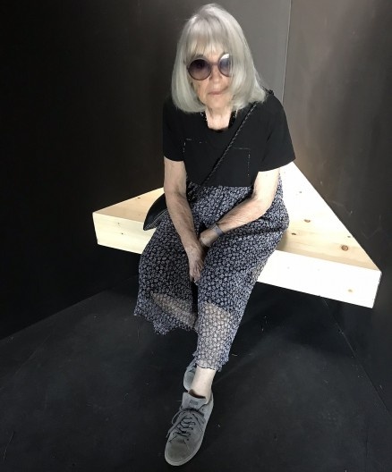 Giovanna Rosso del Brenna no interior da Capela de Andrew Berman