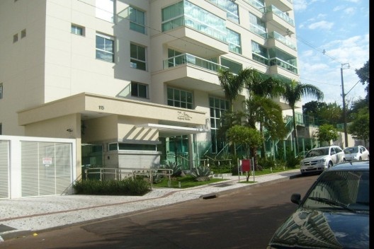 8. Perspectiva da Fachada do Edifício Auguste Rodin, Gleba Palhano, Londrina (PR) Fonte: Andresa Lourenço da Silva, 2011