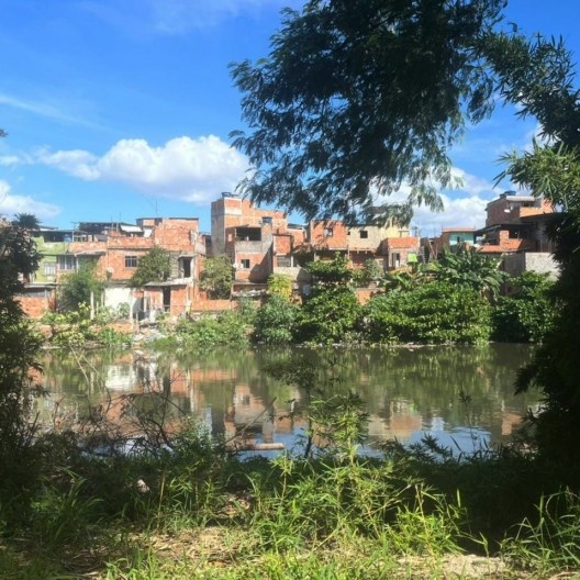 Favela da Maré, Rio de Janeiro, população excluída demanda a formulação de política Athis
