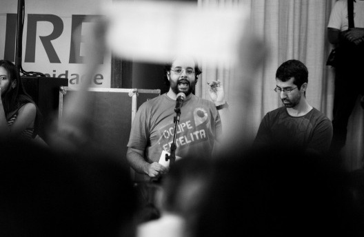 Audiência pública convocada pela Prefeitura do Recife no dia 17 de julho de 2014, com participação de membros do Movimento Ocupe Estelita e da sociedade civil