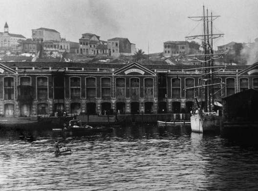 Docas D. Pedro II inaugurada em 1850