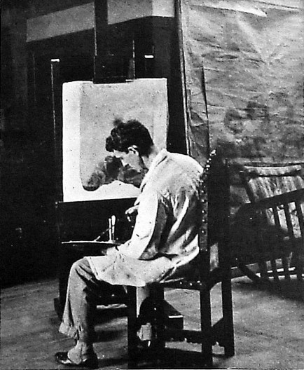 Rodolpho Chambelland executando um esboceto para a decoração do teto do Salão de Honra do atual Palácio Pedro Ernesto, no Rio de Janeiro