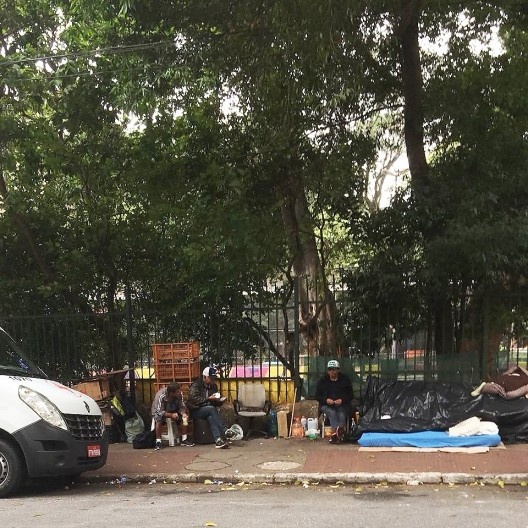 Moradores de rua, praça do Rotary, Vila Buarque, São Paulo