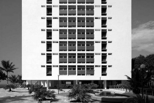 Edifícios Penhasco das Gaivotas, Torre norte, elevação norte