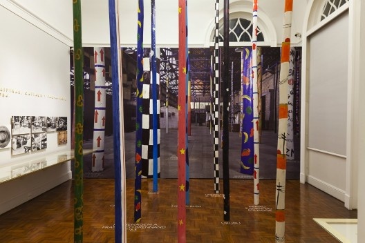 Exposição “Maneiras de expor”, curadoria de Giancarlo Latorraca, Museu da Casa Brasileira