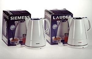 Prêmio Plagiarius 2001. 1º lugar para Lauder, Greece pela cópia da \"water heater TW 50501\" da Siemens + Bosch, Munique, Alemanha