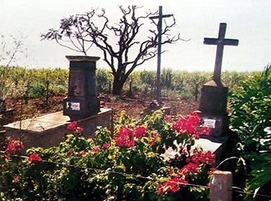 Cemitério e presença de túmulos ornamentados na Fazenda Alegrete, município de Rio Brilhante, Mato Grosso do Sul