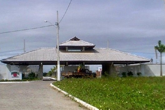 Entrada do Bougainville, condomínio horizontal fechado de alto padrão