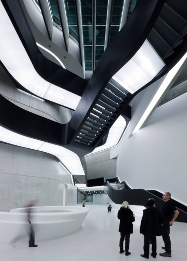 MAXXI – Museu de Arte do Século XXI, Roma, Itália, 1998-2009. Zaha Hadid Architects