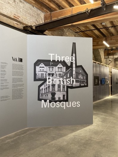 Three British Mosques, Victoria &Albert Museum, Padiglione delle Arti Applicate