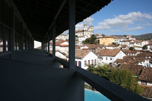 Igreja Nossa Senhora do Carmo vista do Grande Hotel, de Oscar Niemeyer, Ouro Preto MG