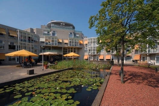 De Drie Hoven, Holanda, 1974, arquiteto Herman Hertzberger