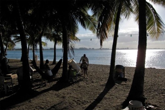 Praia tropical em Porto Rico