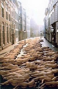 Spencer Tunick. Breda 3. (De Beyond, Netherlands) 2001