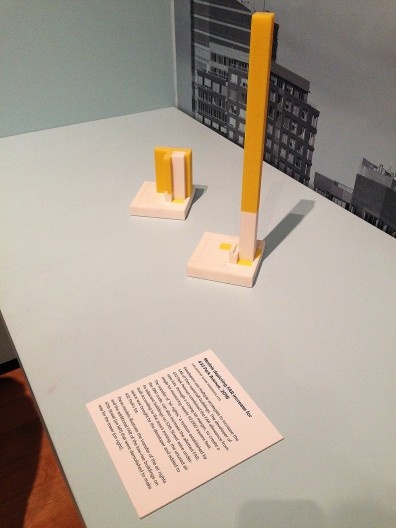 Maquete comparativa de volume de um “supertall”. Museu da Cidade de Nova York, Nova York. jan. 2017