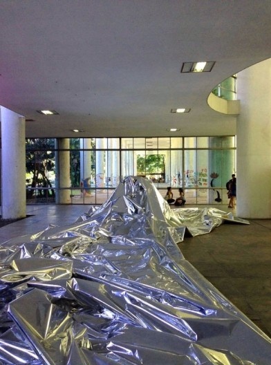 Colagem na sua etapa final