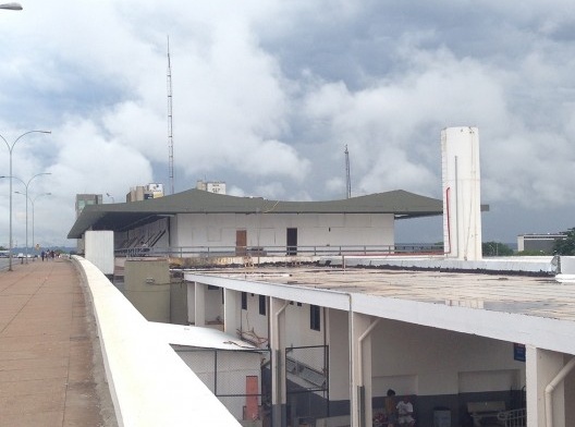 Edifício Touring, viga transversal, Brasília DF, arquiteto Oscar Niemeyer