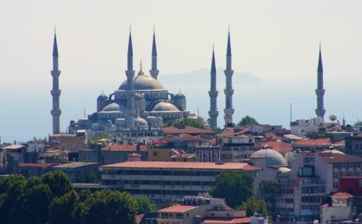Mesquita Azul, Istambul, maior cidade da Turquia e a quarta maior do mundo, sede da Habitat II