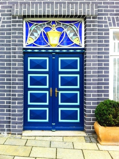 Porta no centro histórico da cidade de Lüneburg, Alemanha