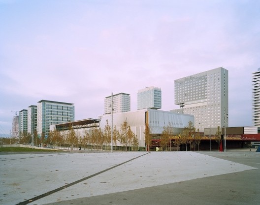 Centro Internacional de Convenções de Barcelona, 2004