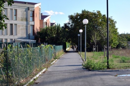 Exemplo de uma ligação (ciclovia e pedestre) dentro da área urbana que pode ser qualificado na conexão da área urbana com a rural.