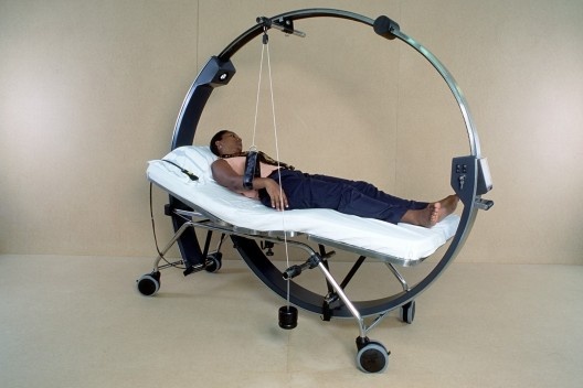 Modelo de cama-maca produzida pelo Centro de Tecnologia da Rede Sarah – CTRS