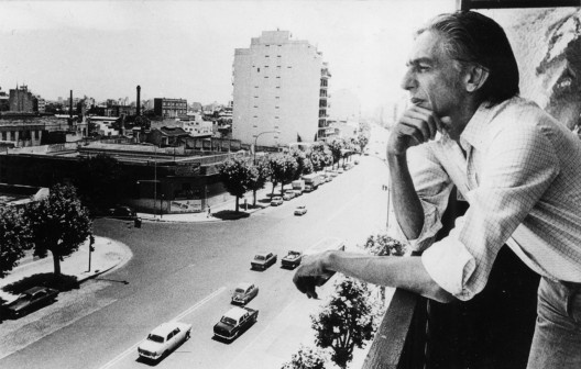 José Ribamar Ferreira, conhecido como Ferreira Gullar (São Luís, 10 de setembro de 1930 – Rio de Janeiro, 4 de dezembro de 2016)