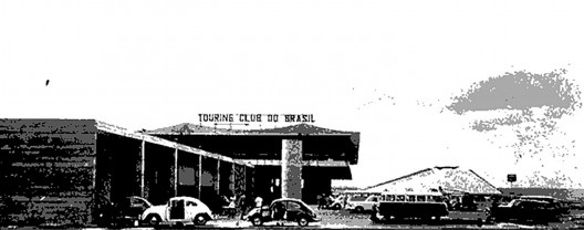 Maquete da sede do Touring Club em Brasília, 1962 e posto de serviços automotivos no setor cultural sul, 1967