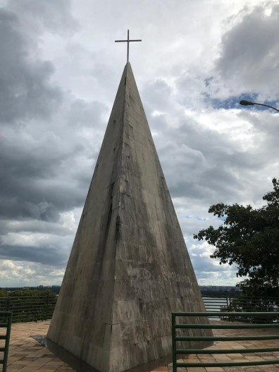 Ermida Dom Bosco, Brasília, 1957. Arquiteto Oscar Niemeyer