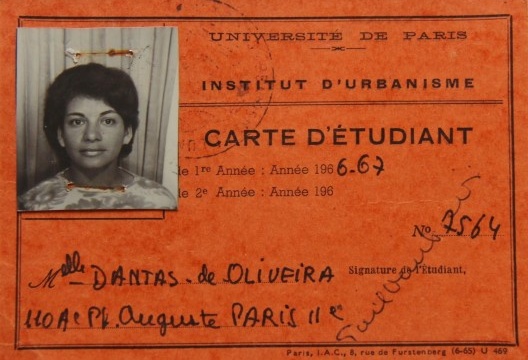 Carteira de estudante de Edileusa Dantas de Oliveira enquanto estudante do Institut D’urbanisme da Universidade de Paris