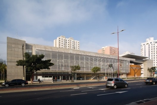 Terminal Digital do Ensino, São Caetano do Sul, 2008. Arquiteto José Augusto Aly