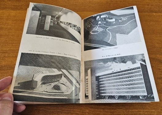 Fotos da exposição, das maquetes de projetos na França e do edifício residencial em Berlim