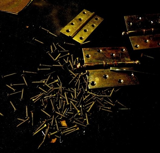 Exposição “As mãos que restauram o tempo: um olhar fotográfico”, módulo Detalhes, curadoria de Luiz Antonio Lopes de Souza