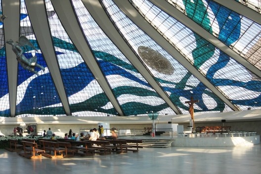 A arquitetura religiosa modernista de Brasília sob o olhar de uma arquiteta brasiliense ateia