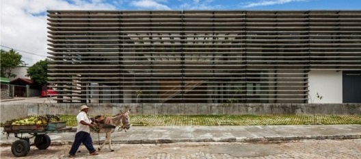 Sede do CREA, Campina Grande, uma das sete obras construídas resultantes de concursos realizados entre 2005 e 2010