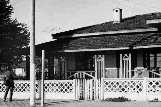 Casa na Rua Paranaguá, detalhe, Três Barras SC. Construída com tábuas horizontais