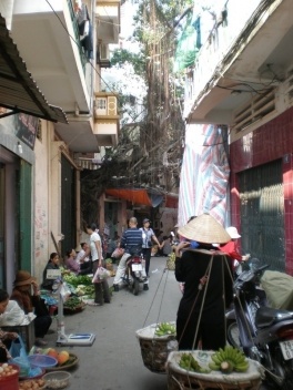 Hanói, ruela próxima ao túnel do tempo