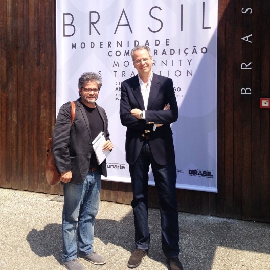 Adalberto da Silva Retto Júnior, correspondente Vitruvius, e André Corrêa do Lago, curador da participação brasileira na Mostra de Arquitetura da Bienal de Veneza